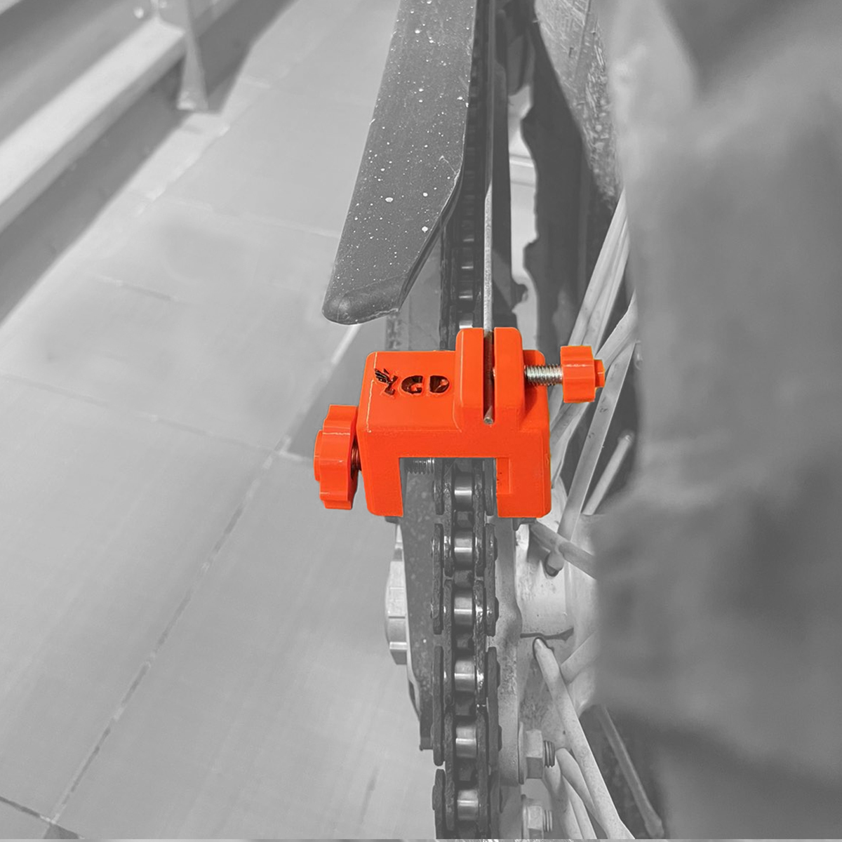 Инструмент за подравняване на веригата